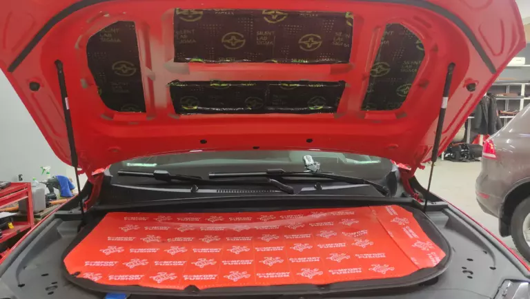 Шумоизоляция капота Geely Tugella Knewstar 001