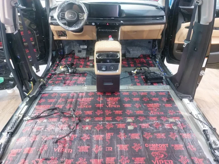 Шумоизоляция пола KIA Carnival-1
