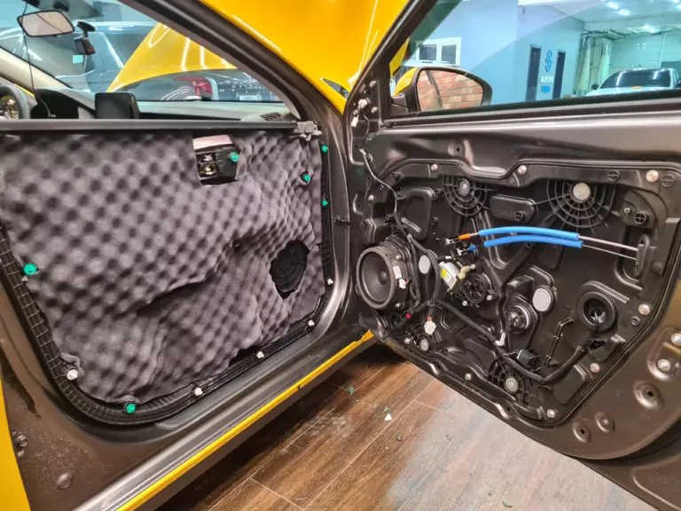 Шумоизоляция дверей Kia Cerato-3