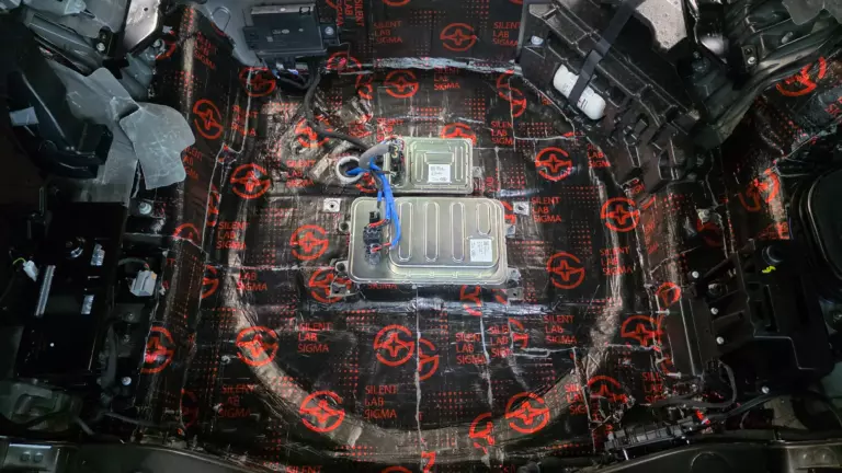 Шумоизоляция багажника Land Rover Range Rover-2