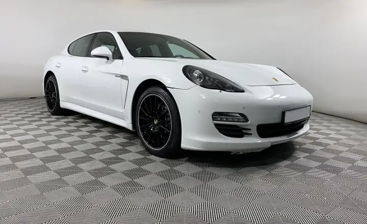Porsche Panamera плитка
