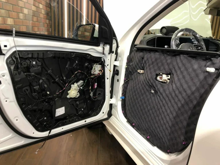 Шумоизоляция Mercedes GLE 2020 б двер 4