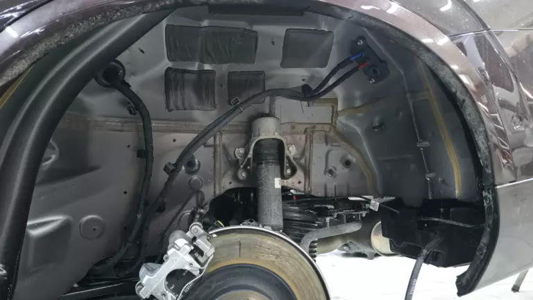 Шумоизоляция арок Volvo XC90-1